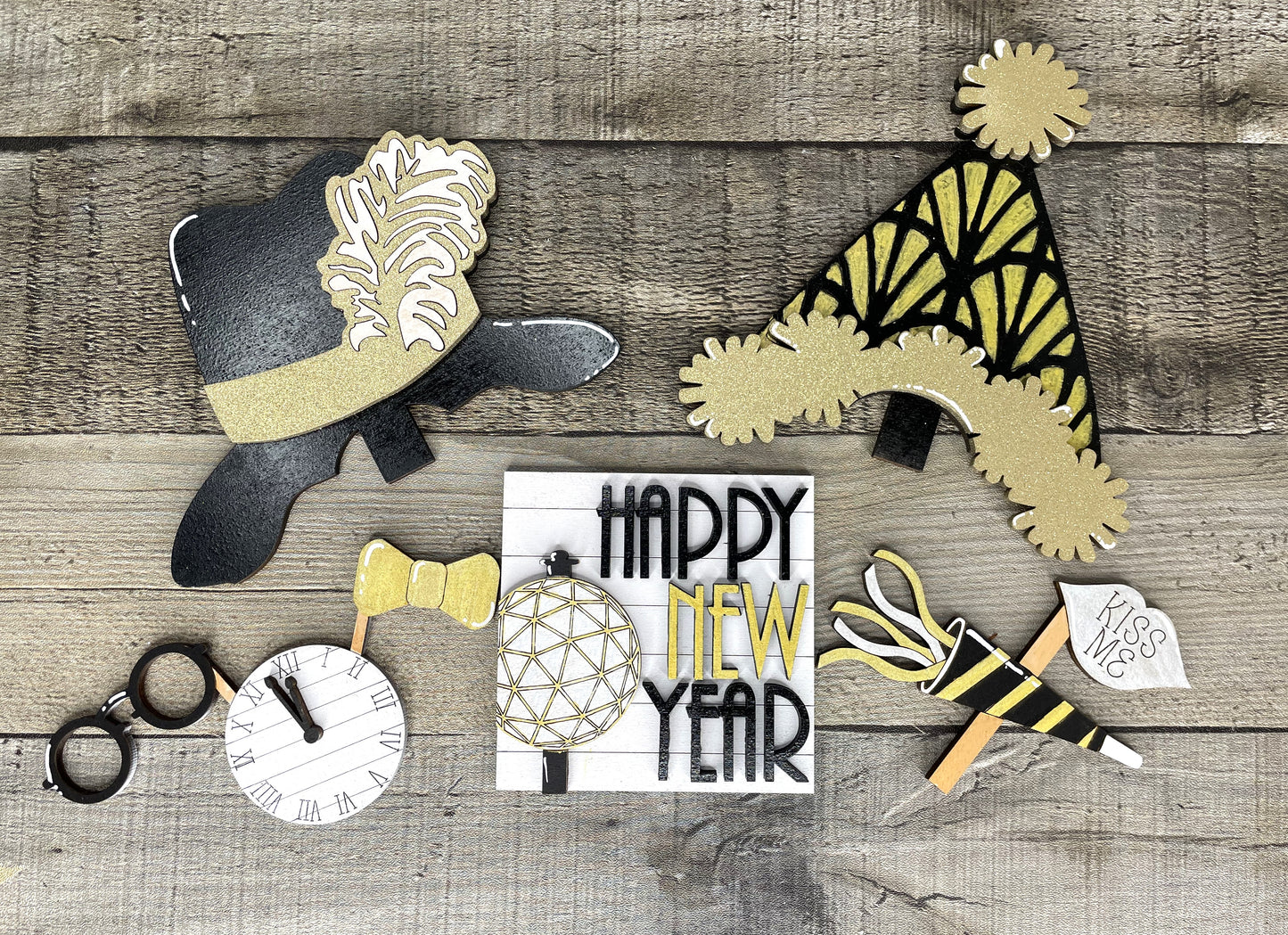 Happy New Year, New Year's Eve Insert for Interchangeable Standing Gnome, Interchangeable DIY Craft Kit, Unfinished Birch Plywood Craft Kit