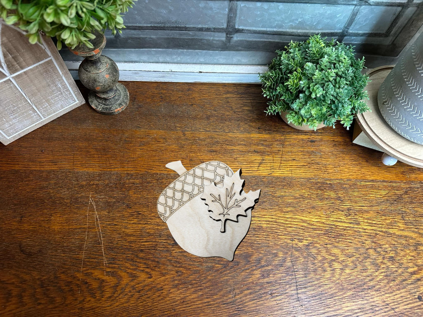 Acorn Interchangeable Welcome Sign Insert