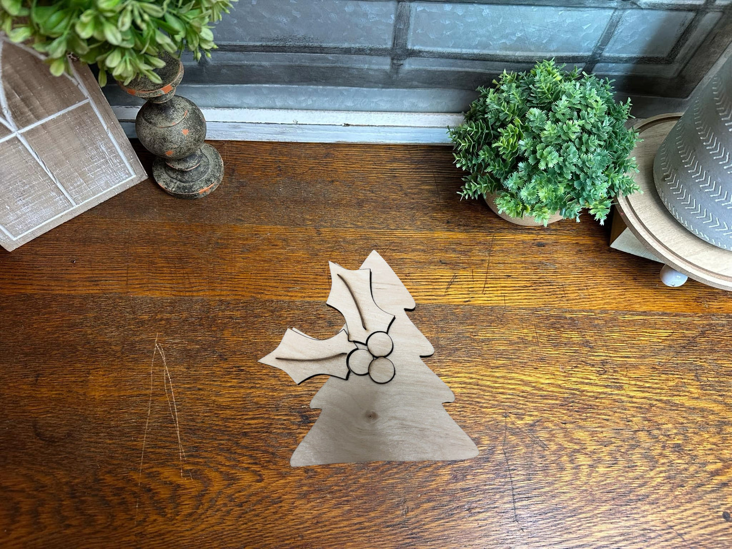 Holiday Tree Interchangeable Welcome Sign Insert
