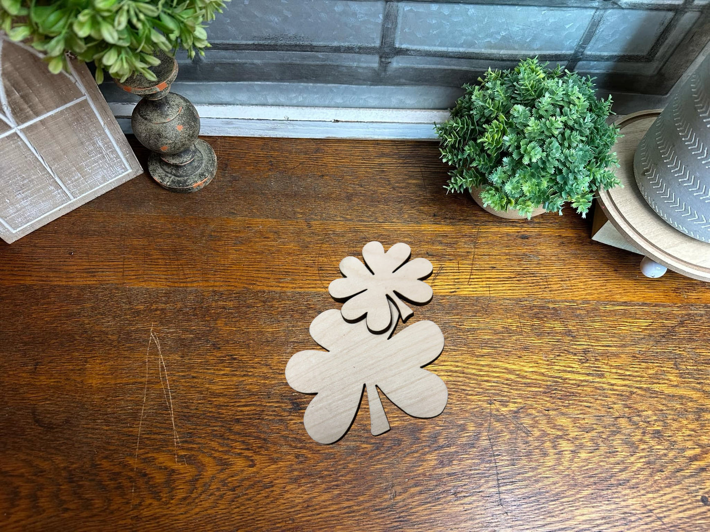 Shamrock Interchangeable Welcome Sign Insert
