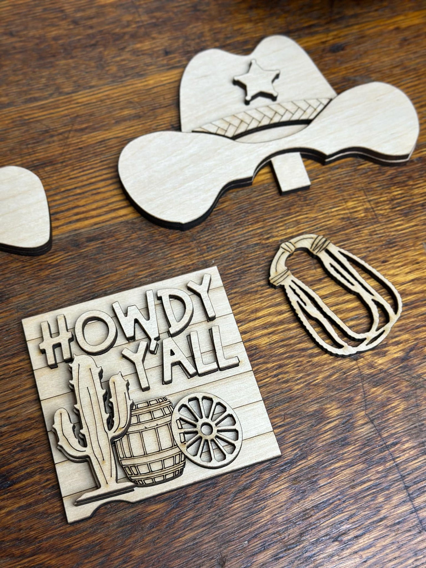 Howdy Y'All, Western Themed Insert for Interchangeable Standing Gnome, Interchangeable DIY Craft Kit, Unfinished Birch Plywood Craft Kit