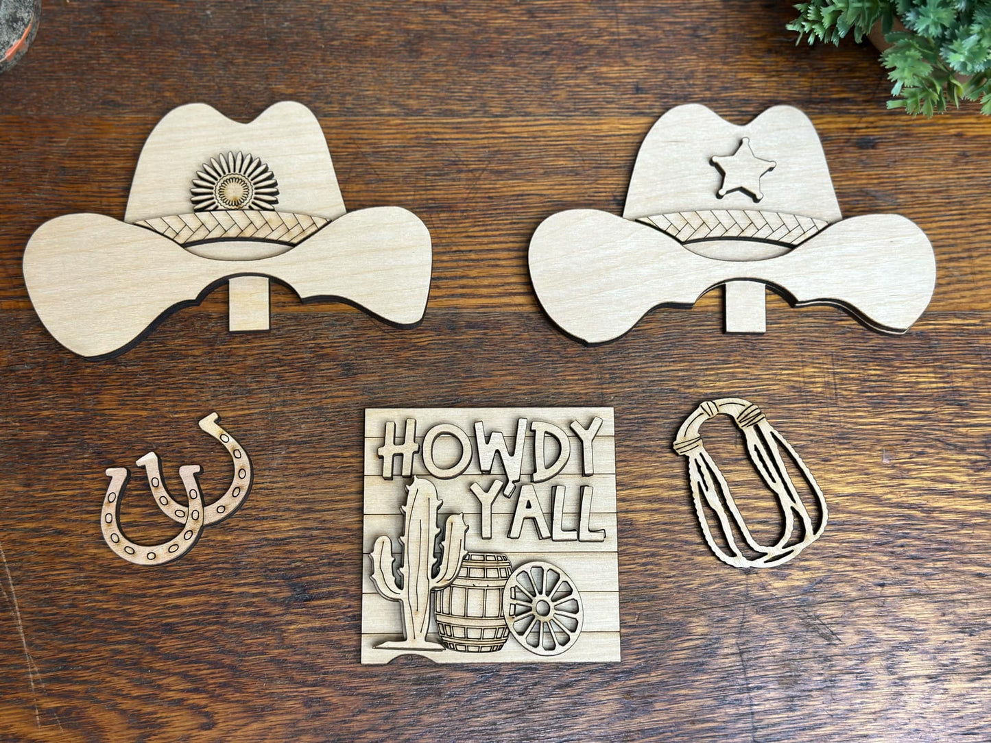Howdy Y'All, Western Themed Insert for Interchangeable Standing Gnome, Interchangeable DIY Craft Kit, Unfinished Birch Plywood Craft Kit